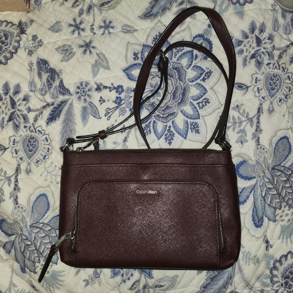 Calvin Klein Lily Crossbody Bag